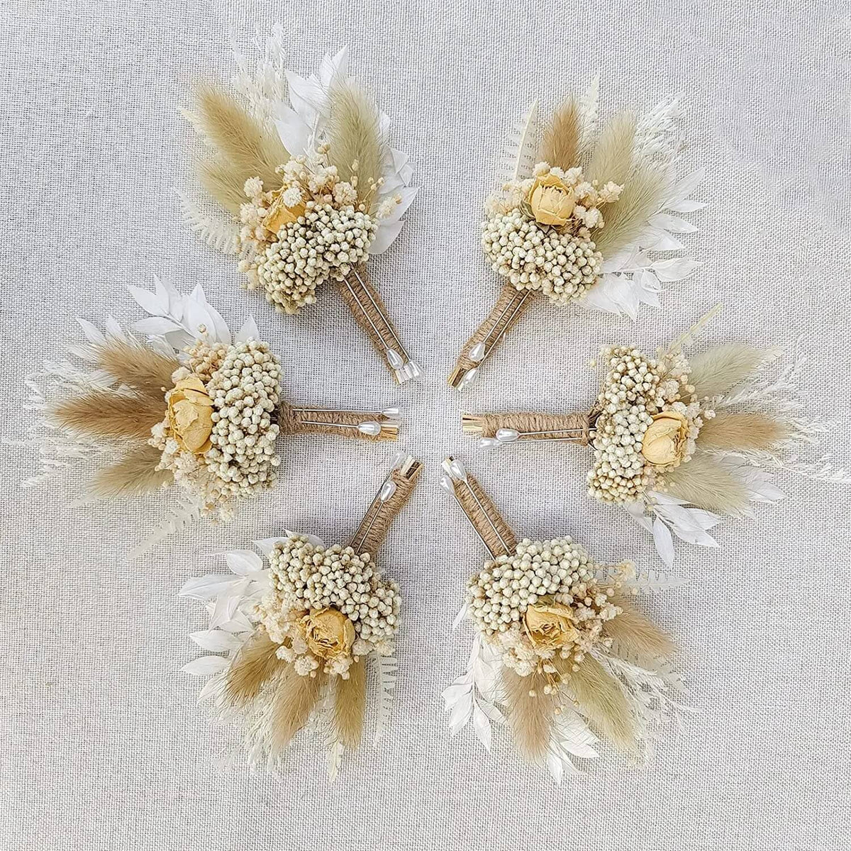 Boutonnières en Fleurs Séchées Baptême (8 pièces) Maison Gaya Boutonnière