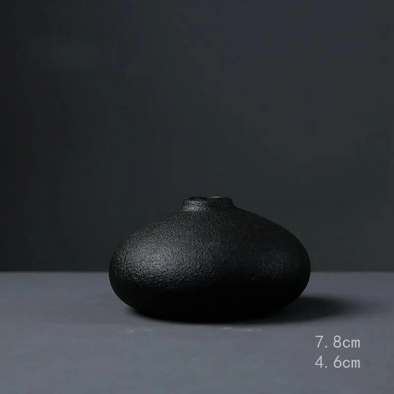 Vase Noir en Céramique Modèle 1 Maison Gaya Vase en céramique
