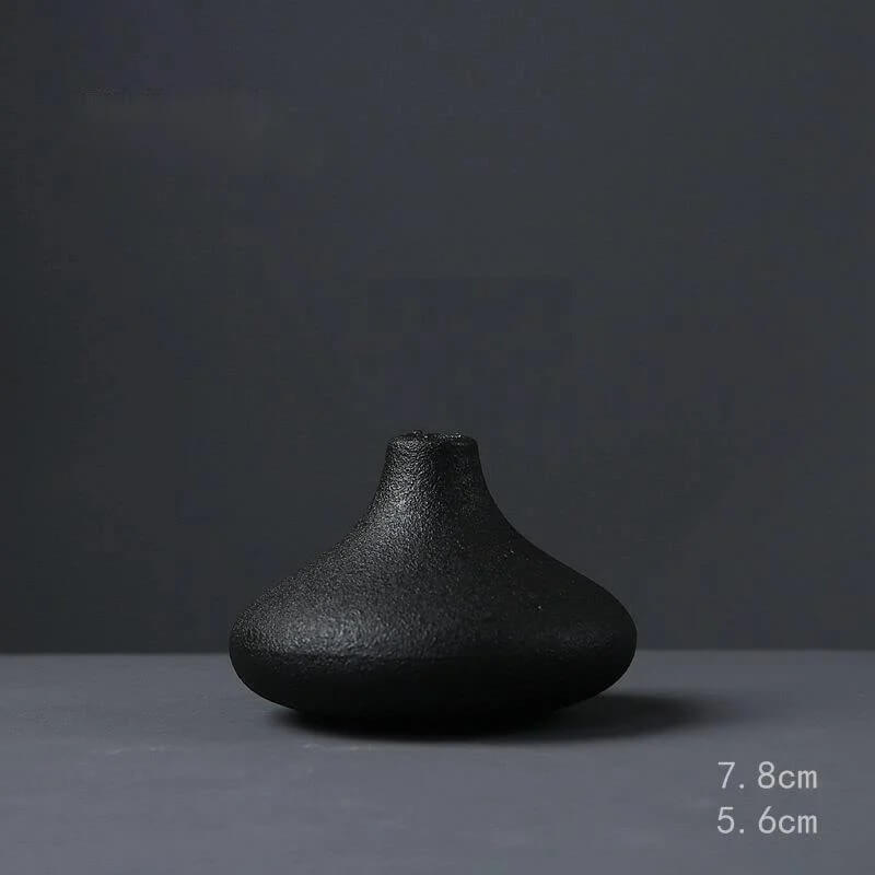 Vase Noir en Céramique Modèle 2 Maison Gaya Vase en céramique